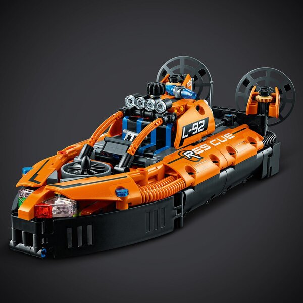 42120 LEGO® Technic Glābšanas transportlīdzeklis ar gaisa spilvenu atsauksme