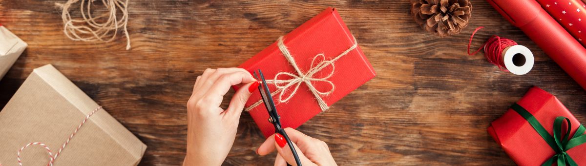 5 vienkārši padomi, kā jebkuru dāvanu padarīt personiskāku